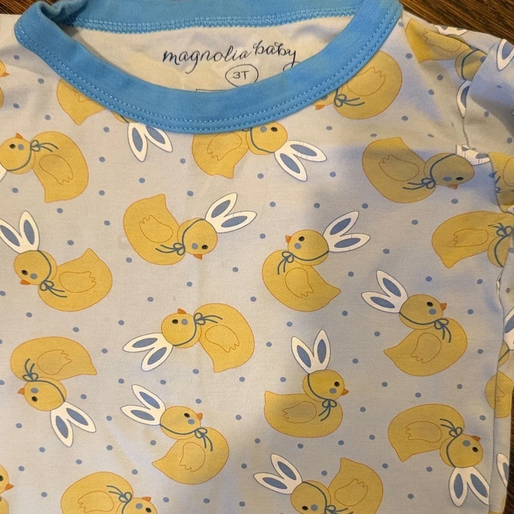 Magnolia Kids Pajama Set with Ducks with Bunny Ears